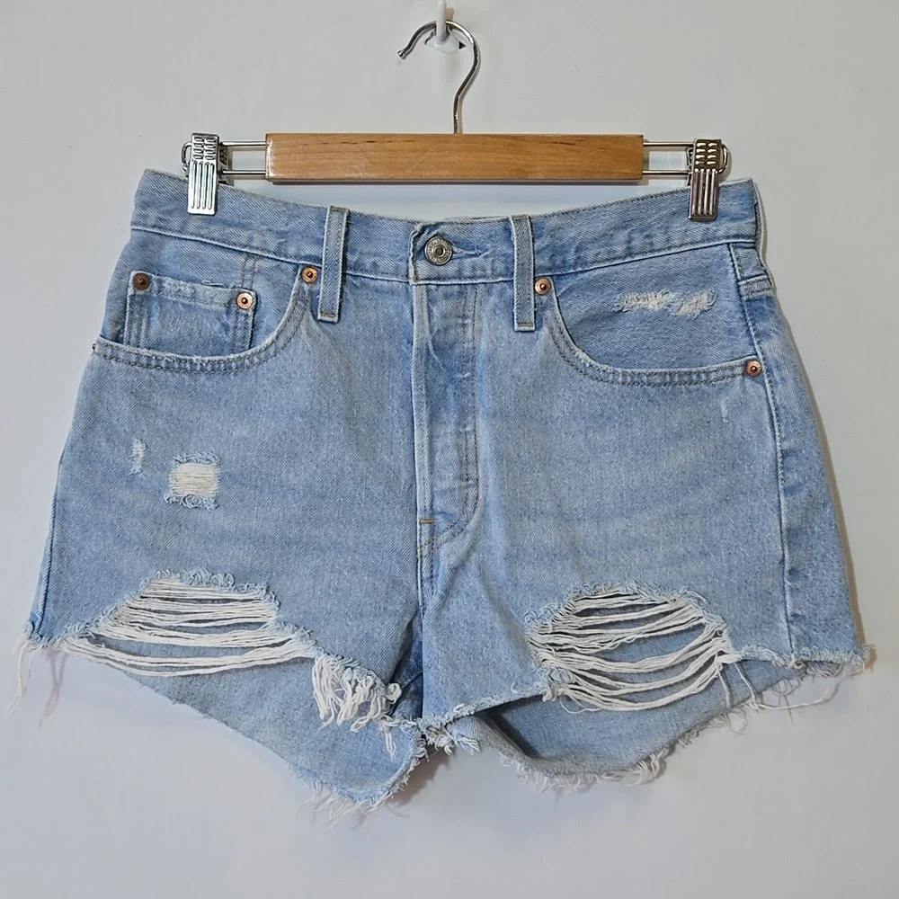 Levi's Premium 501 Original Fit High Rise Jean Shorts‎ Size 28 Light Wash Button
